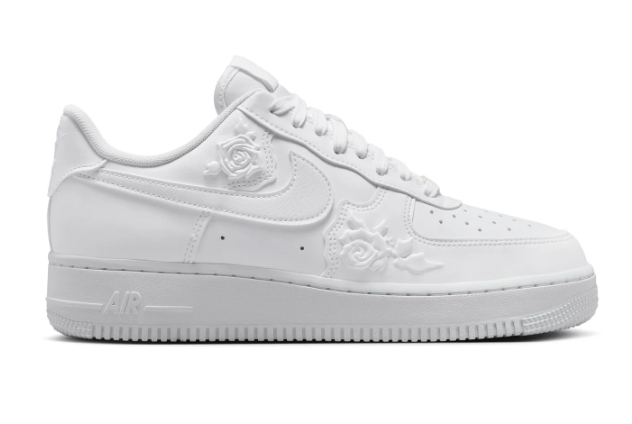 Nike Air Force 1 '07 'Triple White'